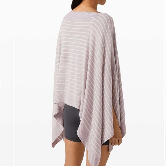 Lululemon forward flow poncho size OS purple and white - Picture 3 of 13
